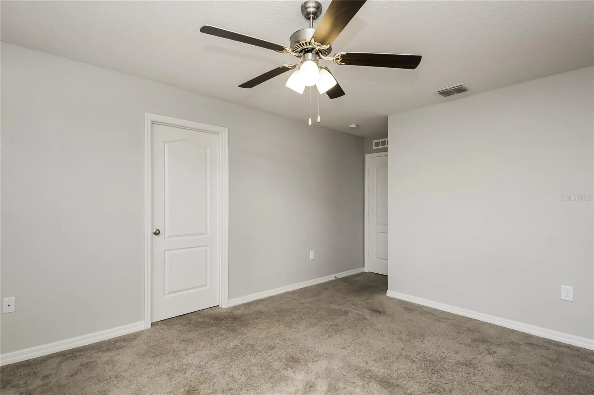 204 Fig Court Kissimmee FL 34759