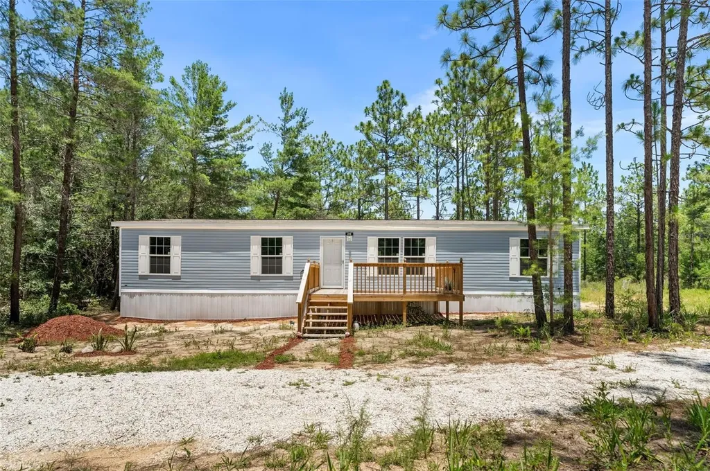 419 Lily Trail Interlachen FL 32148