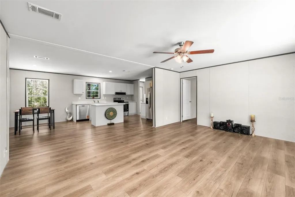 419 Lily Trail Interlachen FL 32148