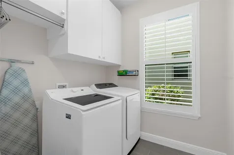 11043 Jackson Cove Winter Garden FL 34787