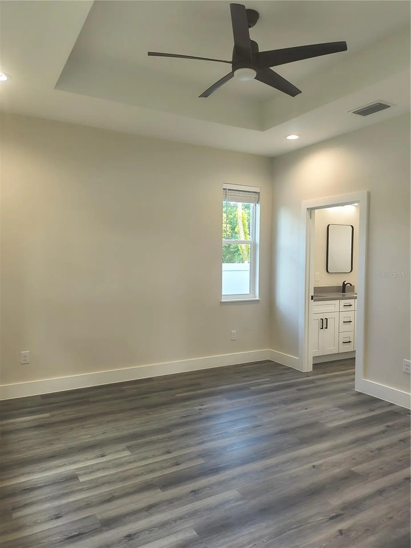 4013 E Curtis Street Tampa FL 33610