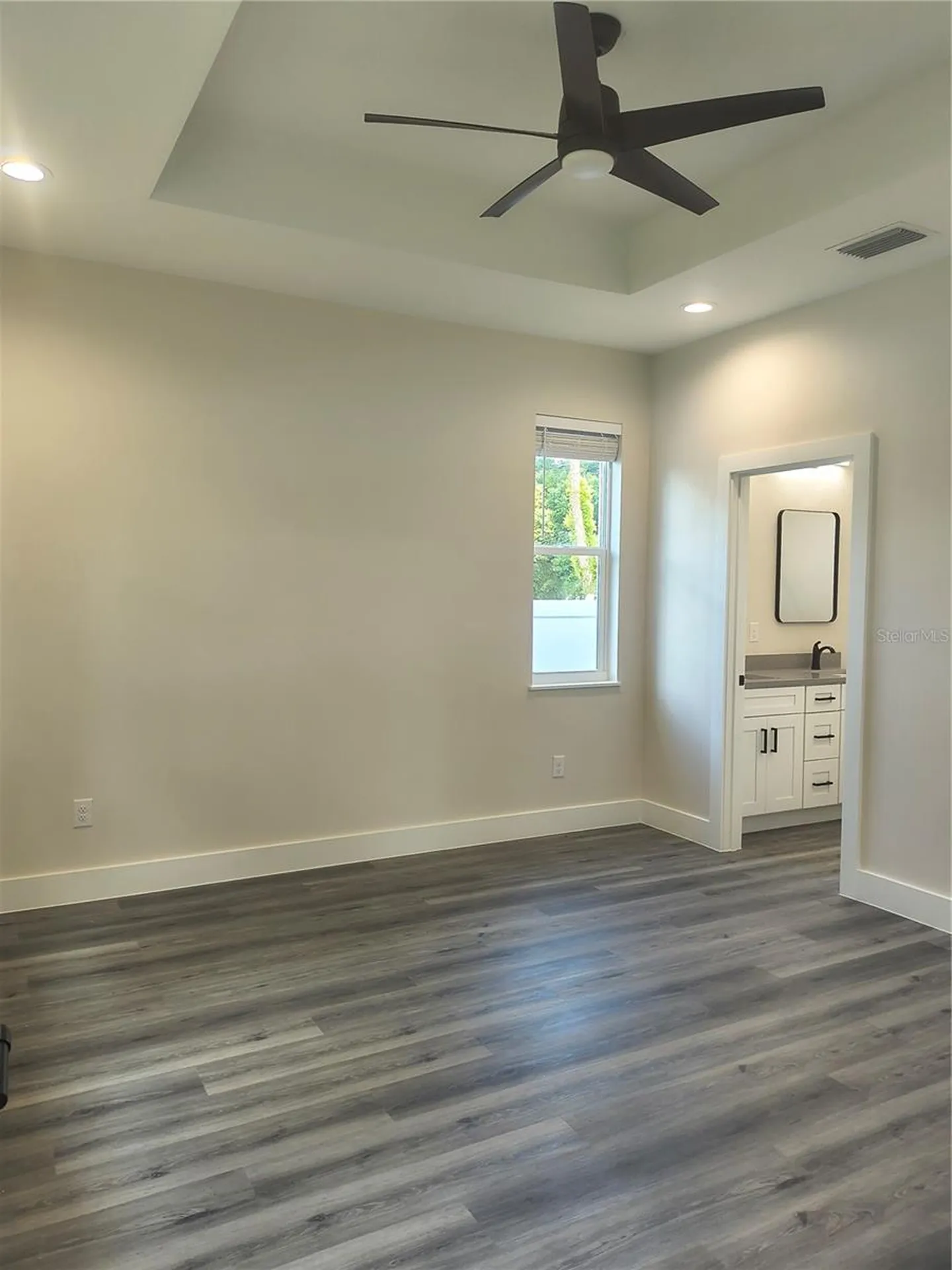 4013 E Curtis Street Tampa FL 33610