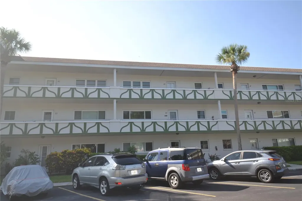 2471 Sumatran Way Clearwater FL 33763