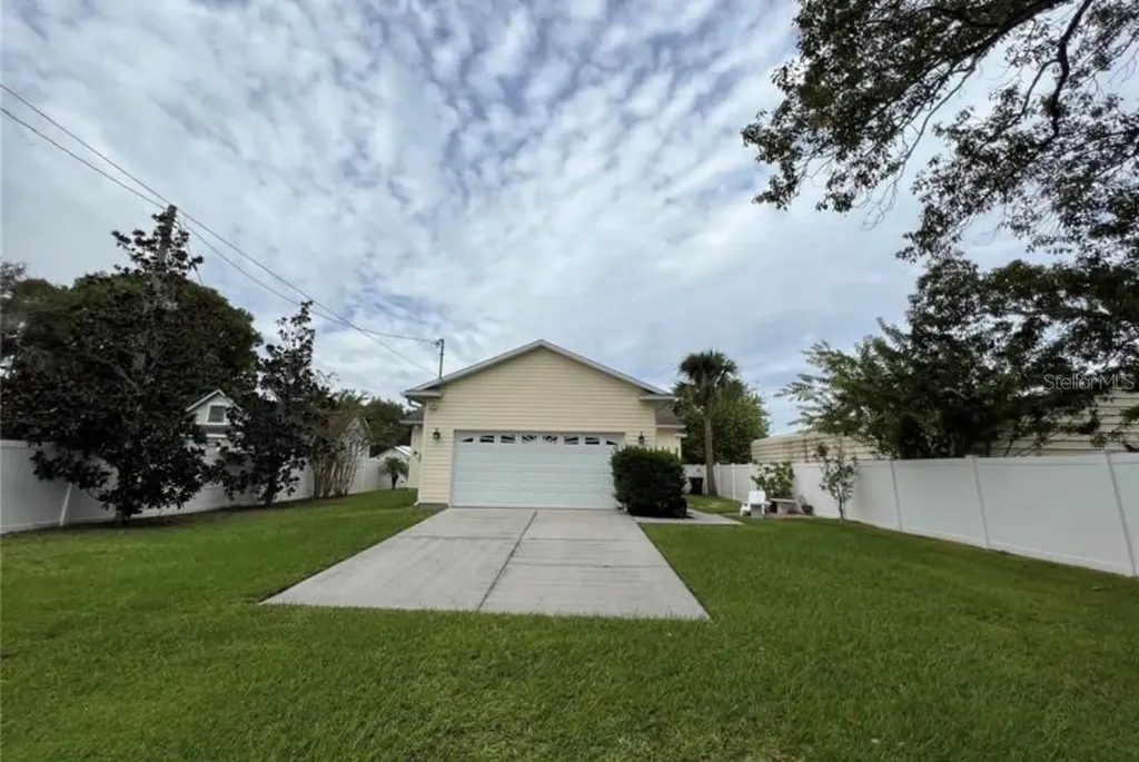 1011 Minnesota Avenue St Cloud FL 34769