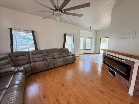 1011 Minnesota Avenue St Cloud FL 34769