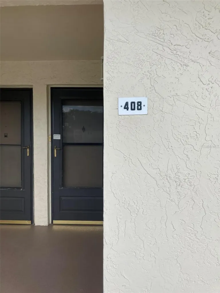 7975 58th Avenue N St Petersburg FL 33709