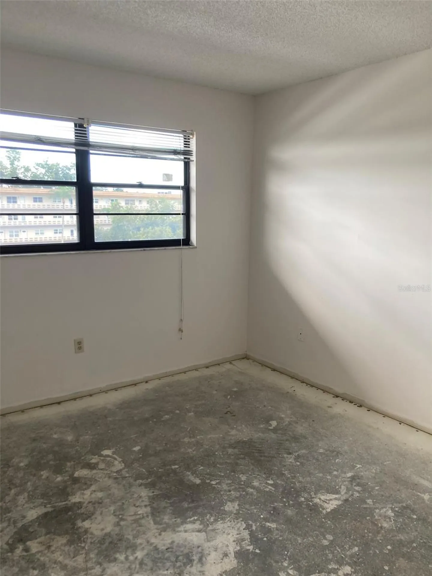 7975 58th Avenue N St Petersburg FL 33709