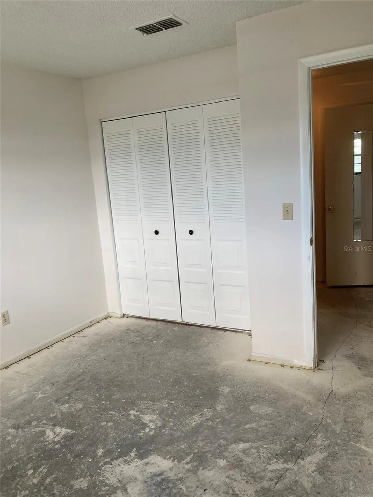 7975 58th Avenue N St Petersburg FL 33709