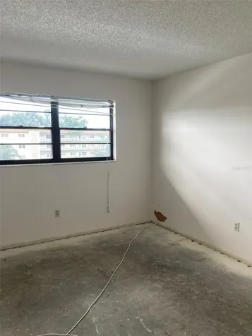 7975 58th Avenue N St Petersburg FL 33709