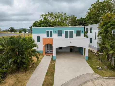 D-17 Urb. Vista Verde Fajardo PR 00738