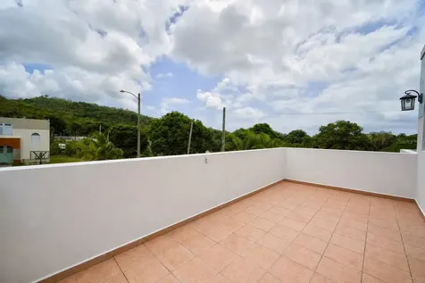 D-17 Urb. Vista Verde Fajardo PR 00738