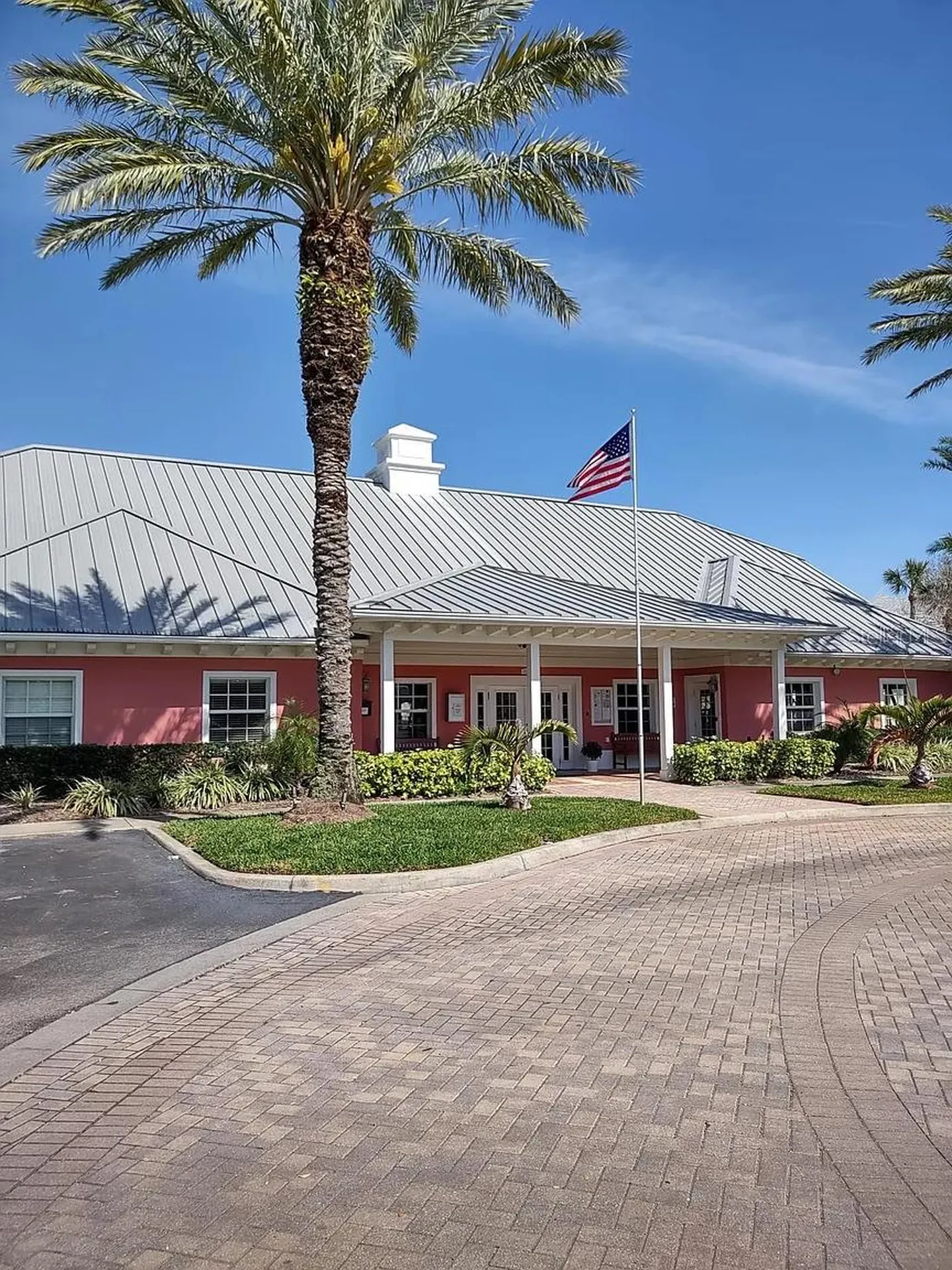 3893 Pompano Drive SE St Petersburg FL 33705