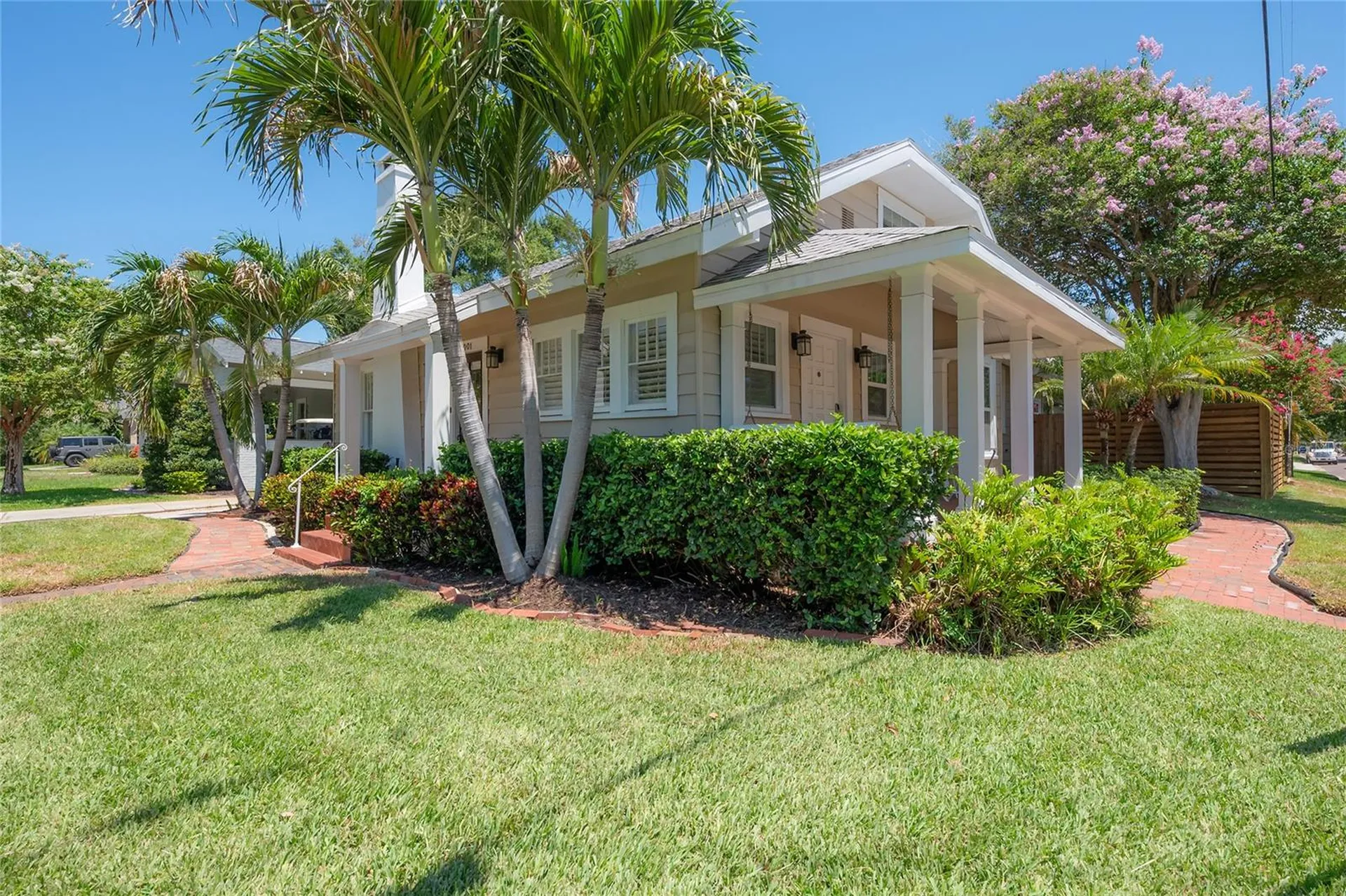 3001 W San Jose Street Tampa FL 33629