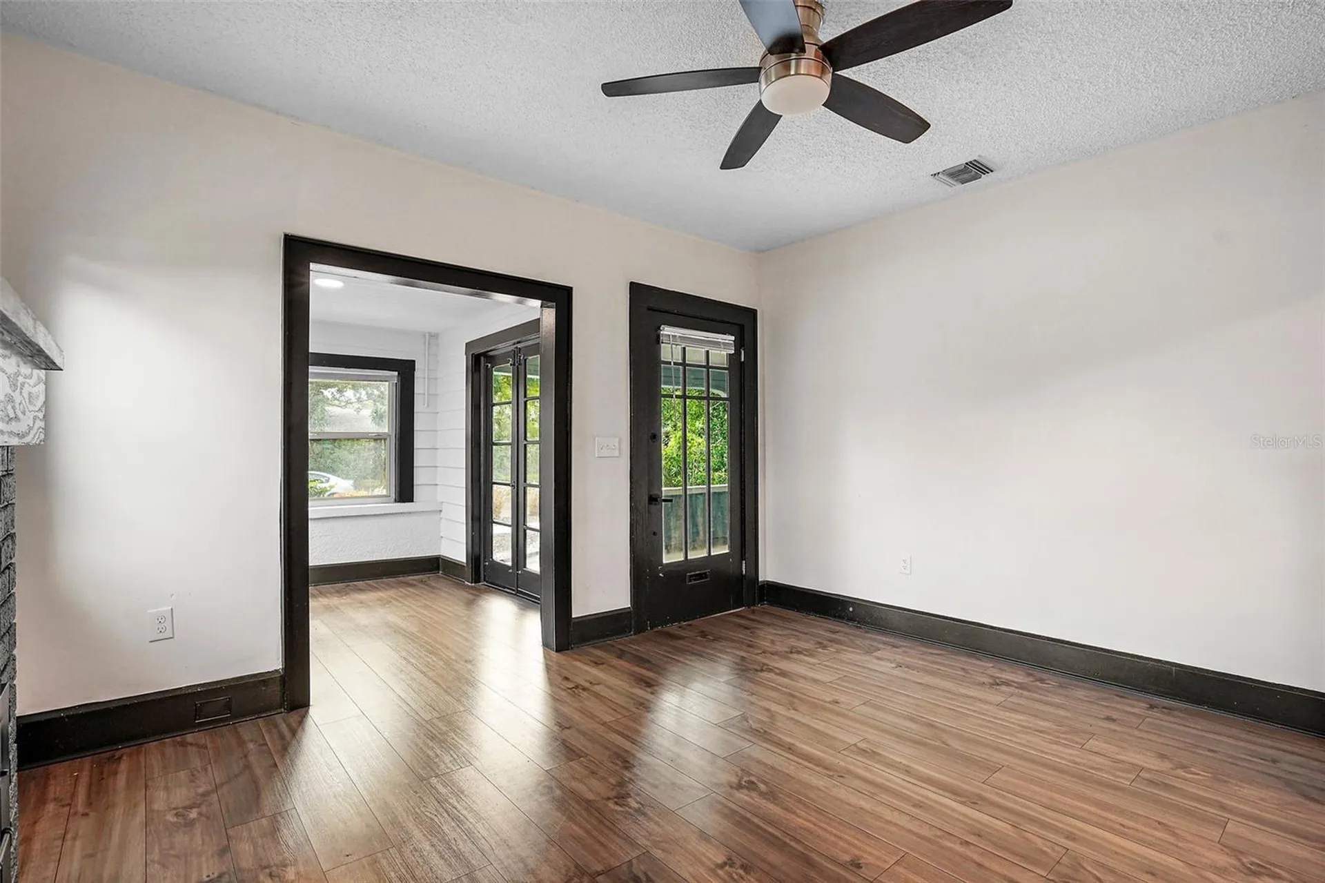2111 Burlington Avenue N St Petersburg FL 33713