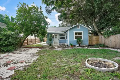 2111 Burlington Avenue N St Petersburg FL 33713