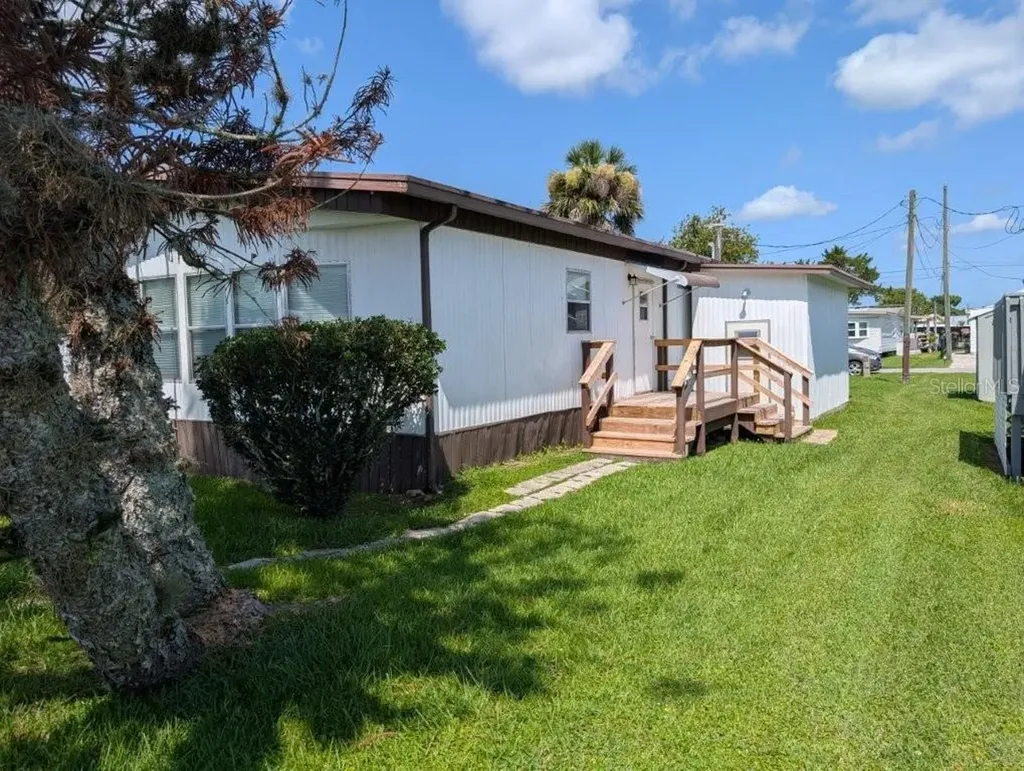 154 Moonlite Drive Welaka FL 32193