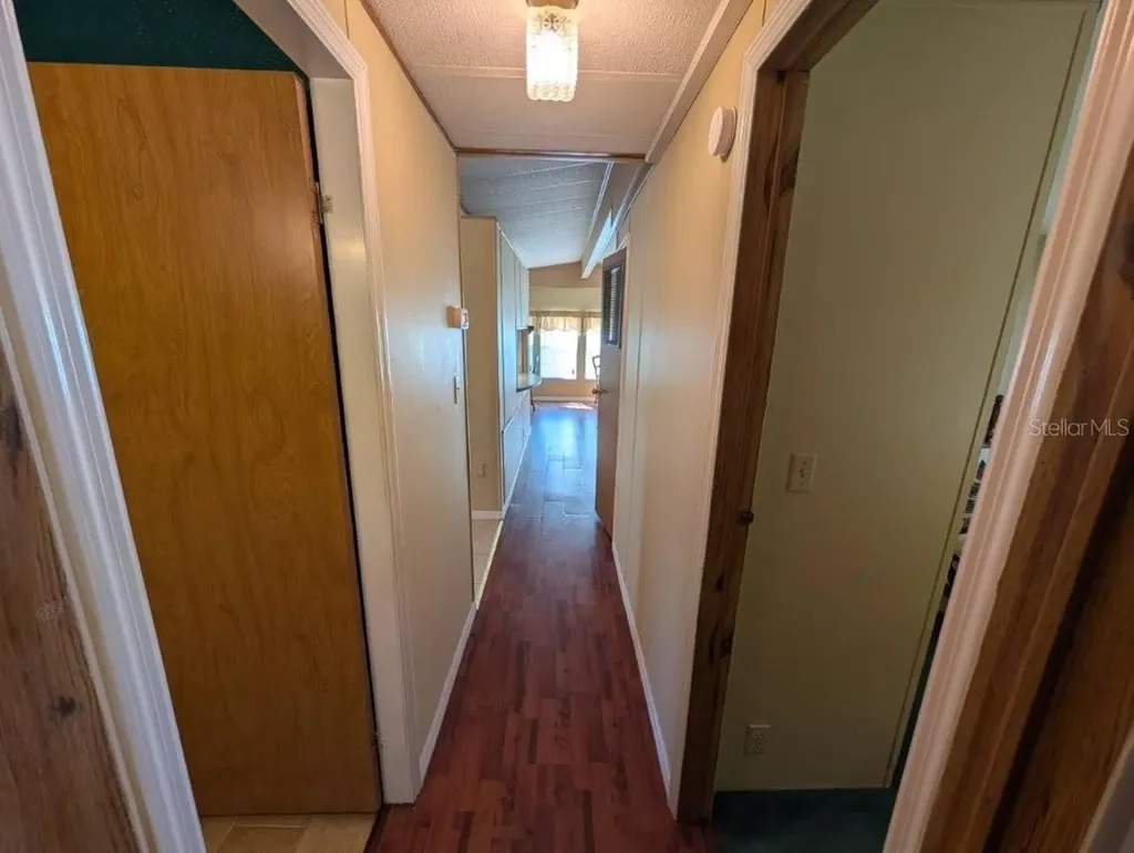 154 Moonlite Drive Welaka FL 32193