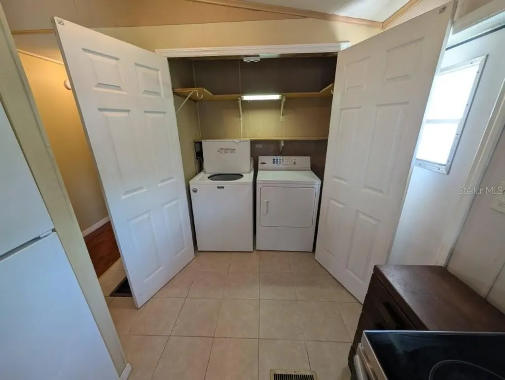 154 Moonlite Drive Welaka FL 32193