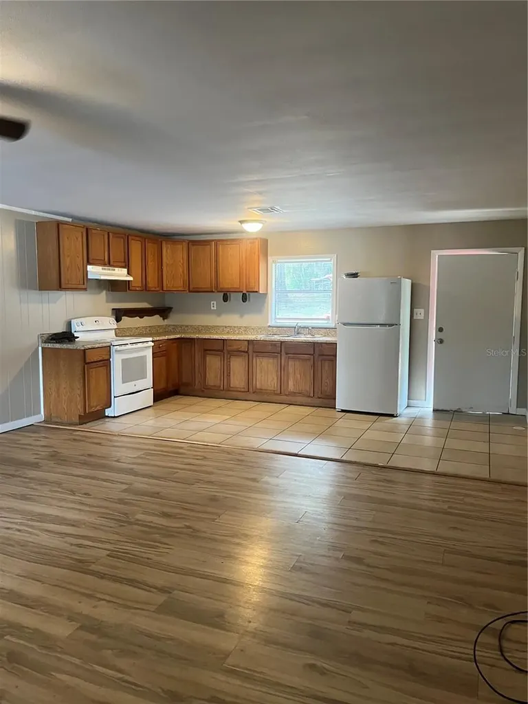 2997 S Grove Street Eustis FL 32726