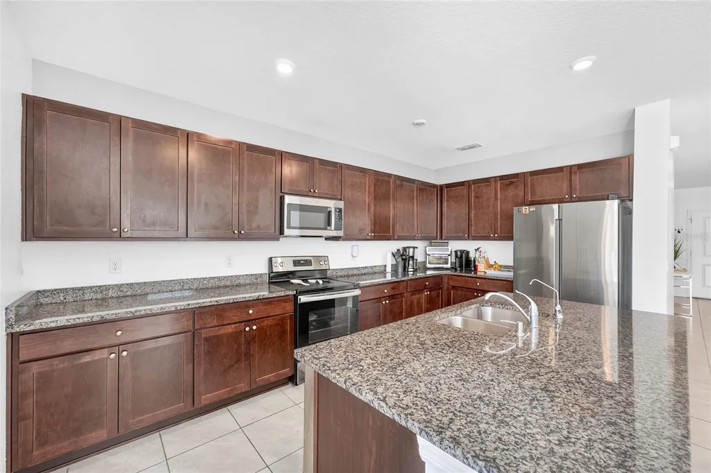 6938 Shelby Lynn Way Zephyrhills FL 33542