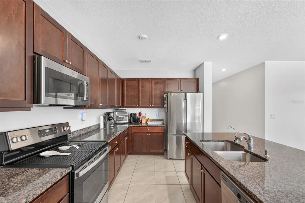 6938 Shelby Lynn Way Zephyrhills FL 33542
