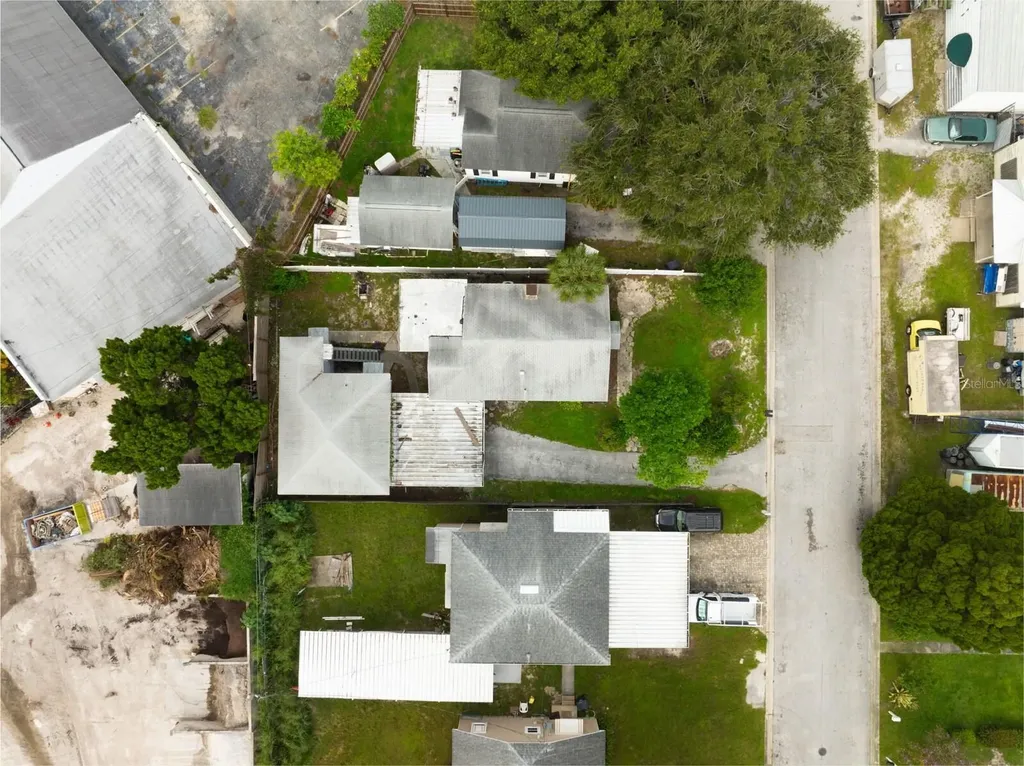 2412 51st Avenue N St Petersburg FL 33714