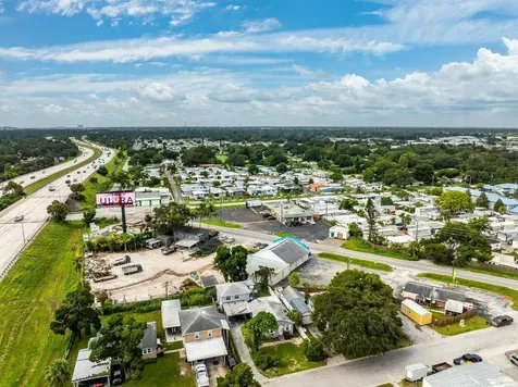 2412 51st Avenue N St Petersburg FL 33714