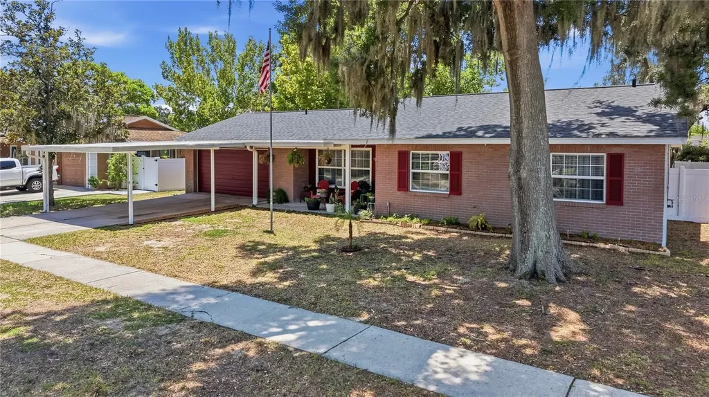 3801 Upland Place Valrico FL 33594