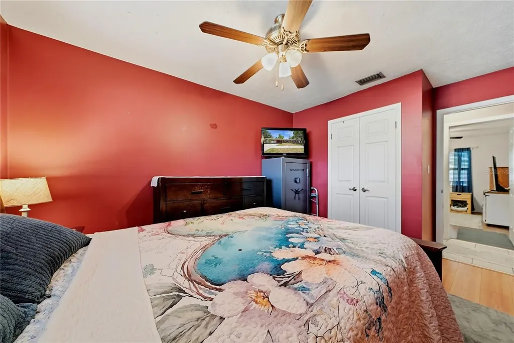 3801 Upland Place Valrico FL 33594