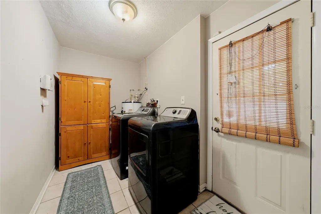 3801 Upland Place Valrico FL 33594