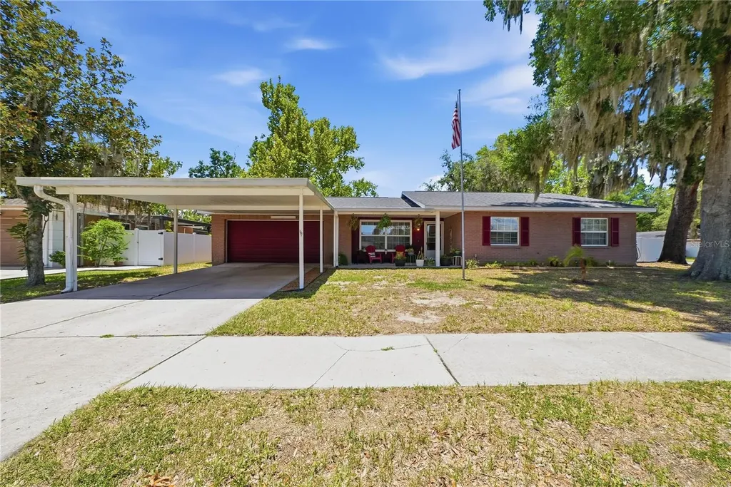 3801 Upland Place Valrico FL 33594