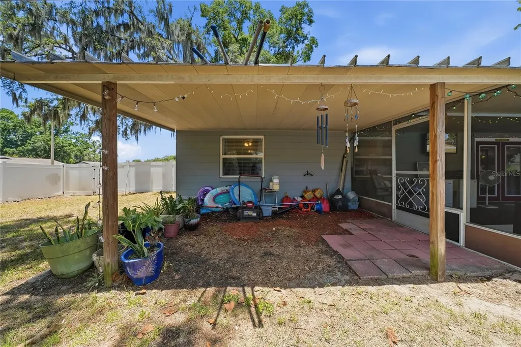 3801 Upland Place Valrico FL 33594