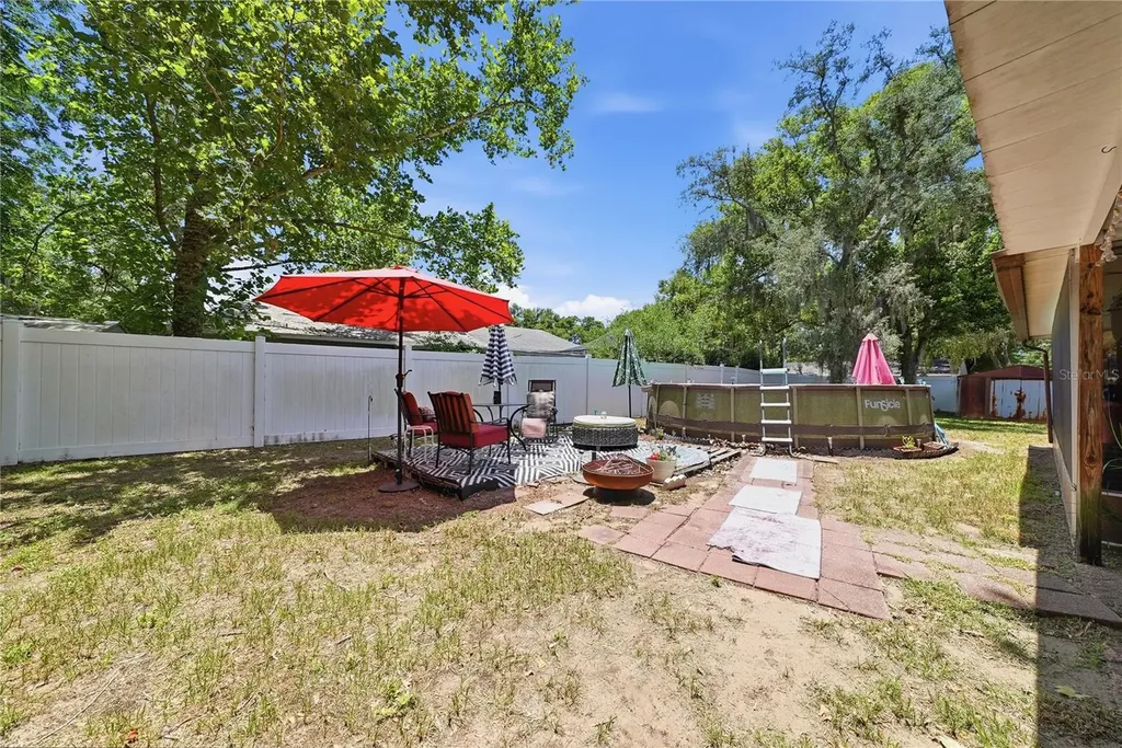 3801 Upland Place Valrico FL 33594