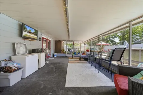3801 Upland Place Valrico FL 33594