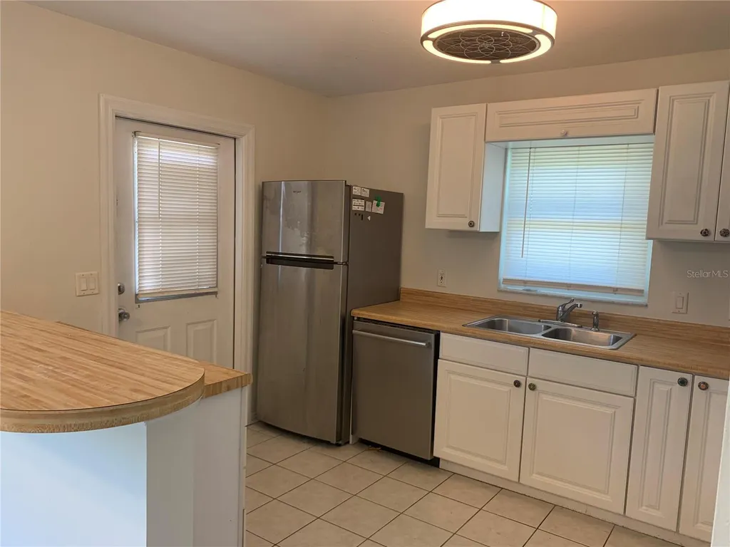 1875 Vamo Drive Sarasota FL 34231