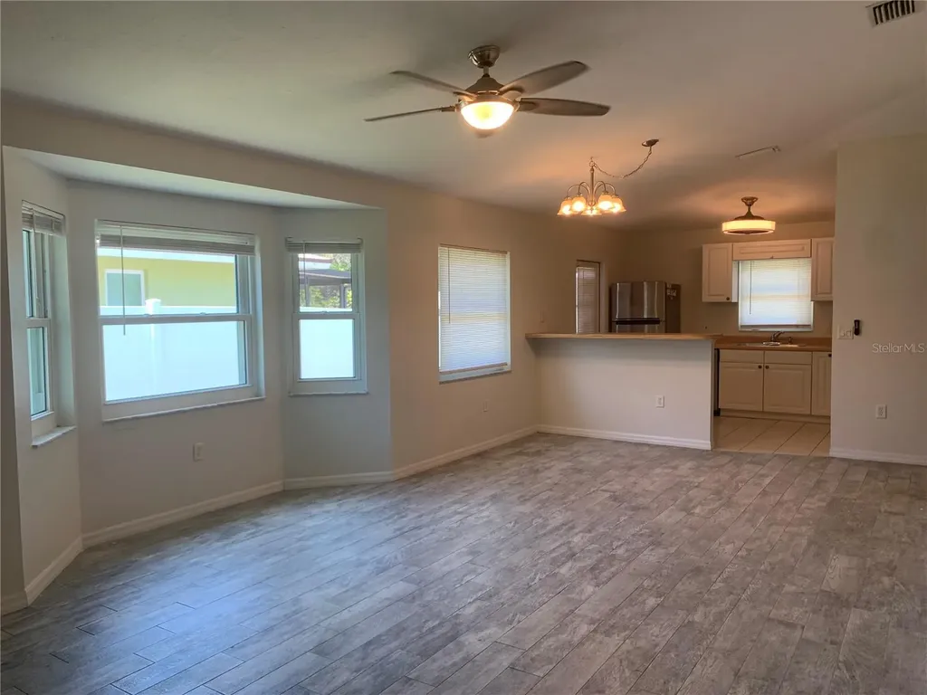 1875 Vamo Drive Sarasota FL 34231