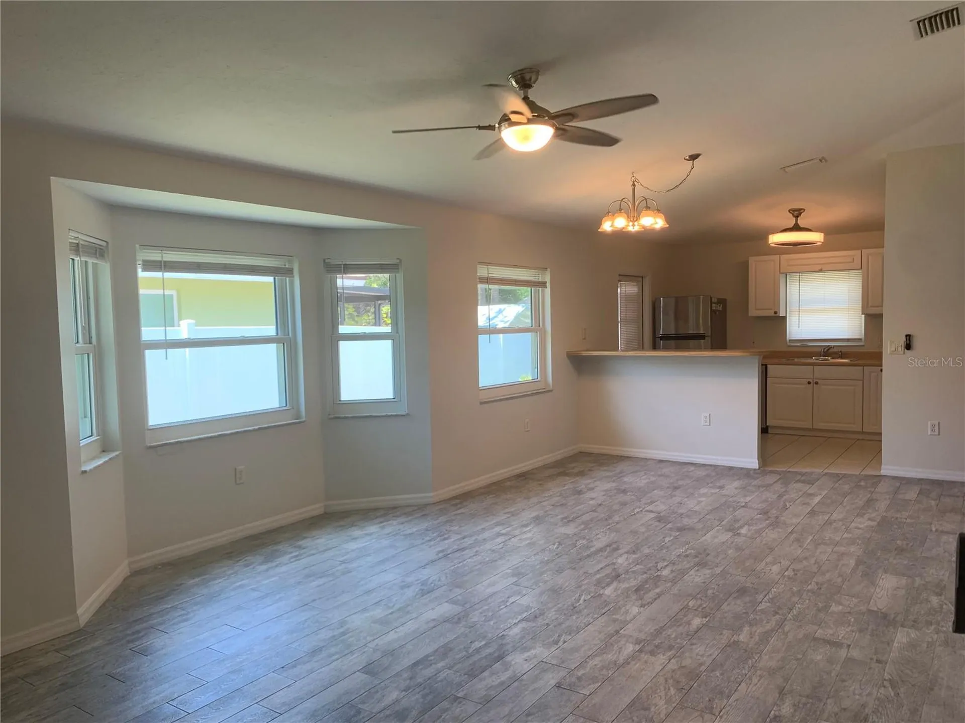 1875 Vamo Drive Sarasota FL 34231