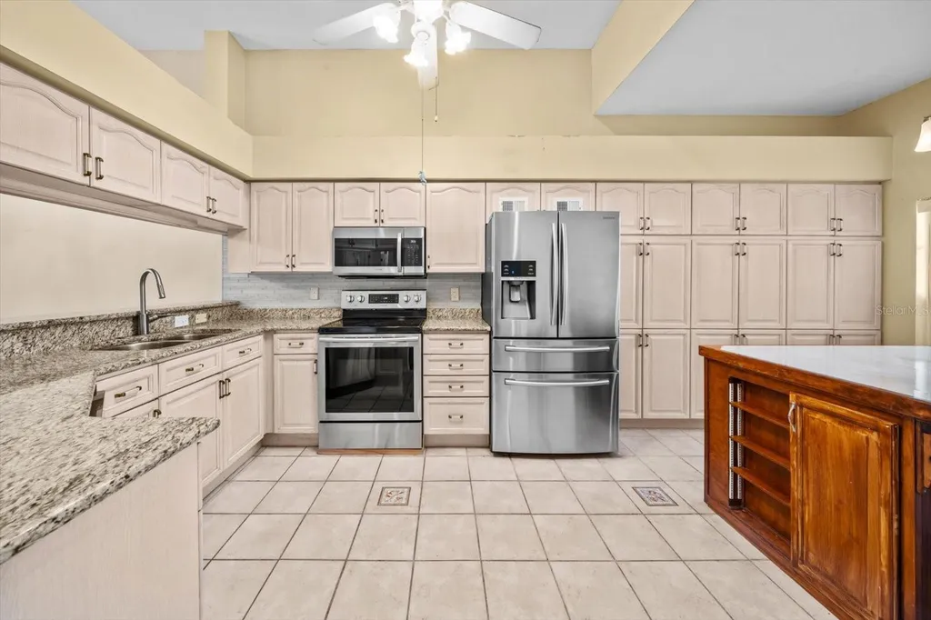 2788 Country Way Clearwater FL 33763