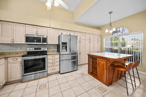 2788 Country Way Clearwater FL 33763
