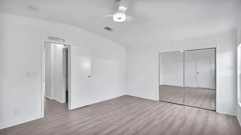 2330 Loveplum Court Zellwood FL 32798