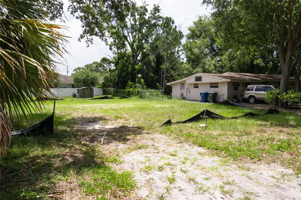 658 15th Street NW Largo FL 33770