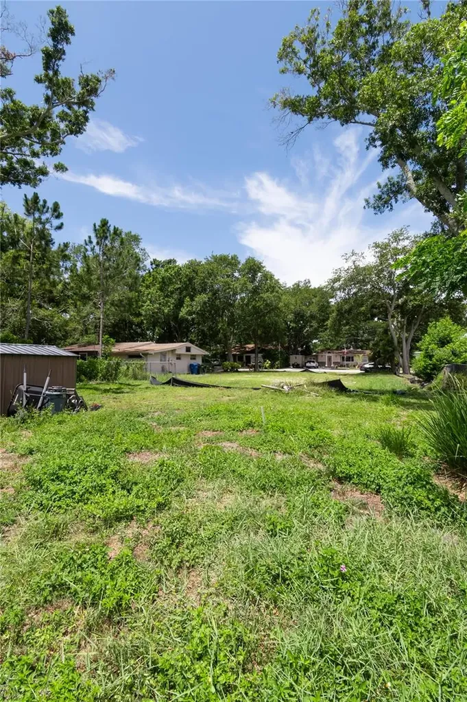 658 15th Street NW Largo FL 33770