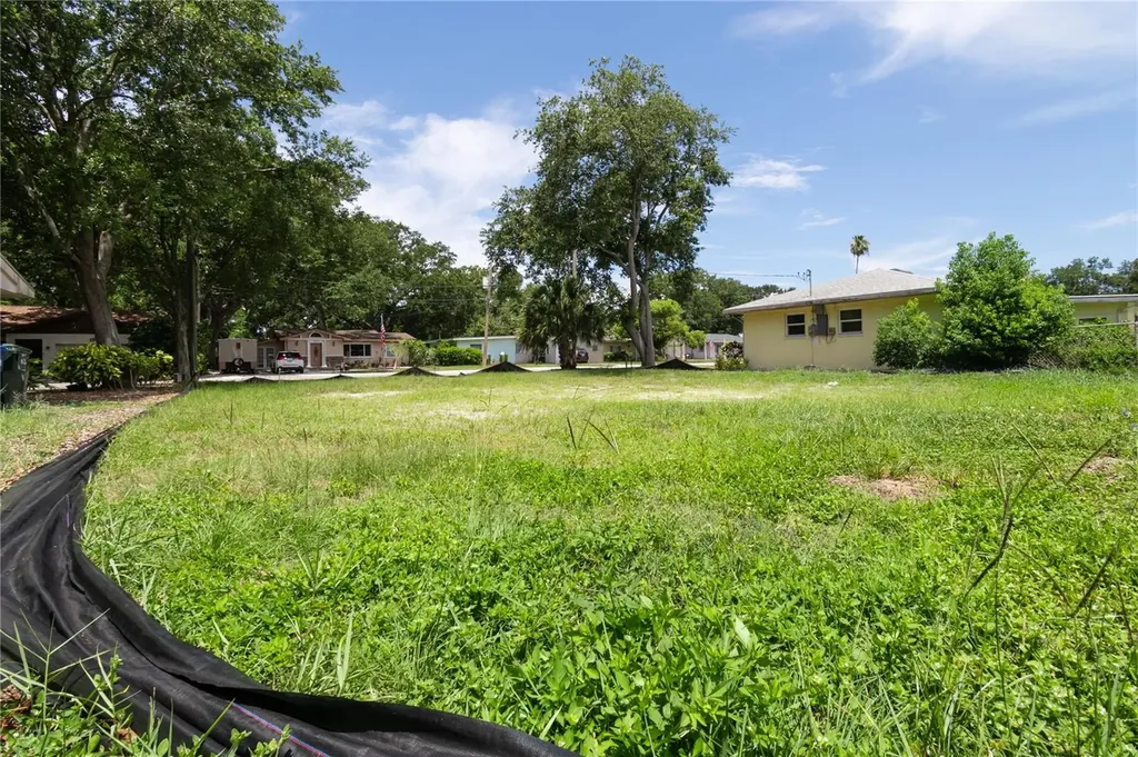 658 15th Street NW Largo FL 33770