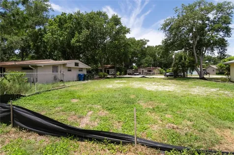 658 15th Street NW Largo FL 33770