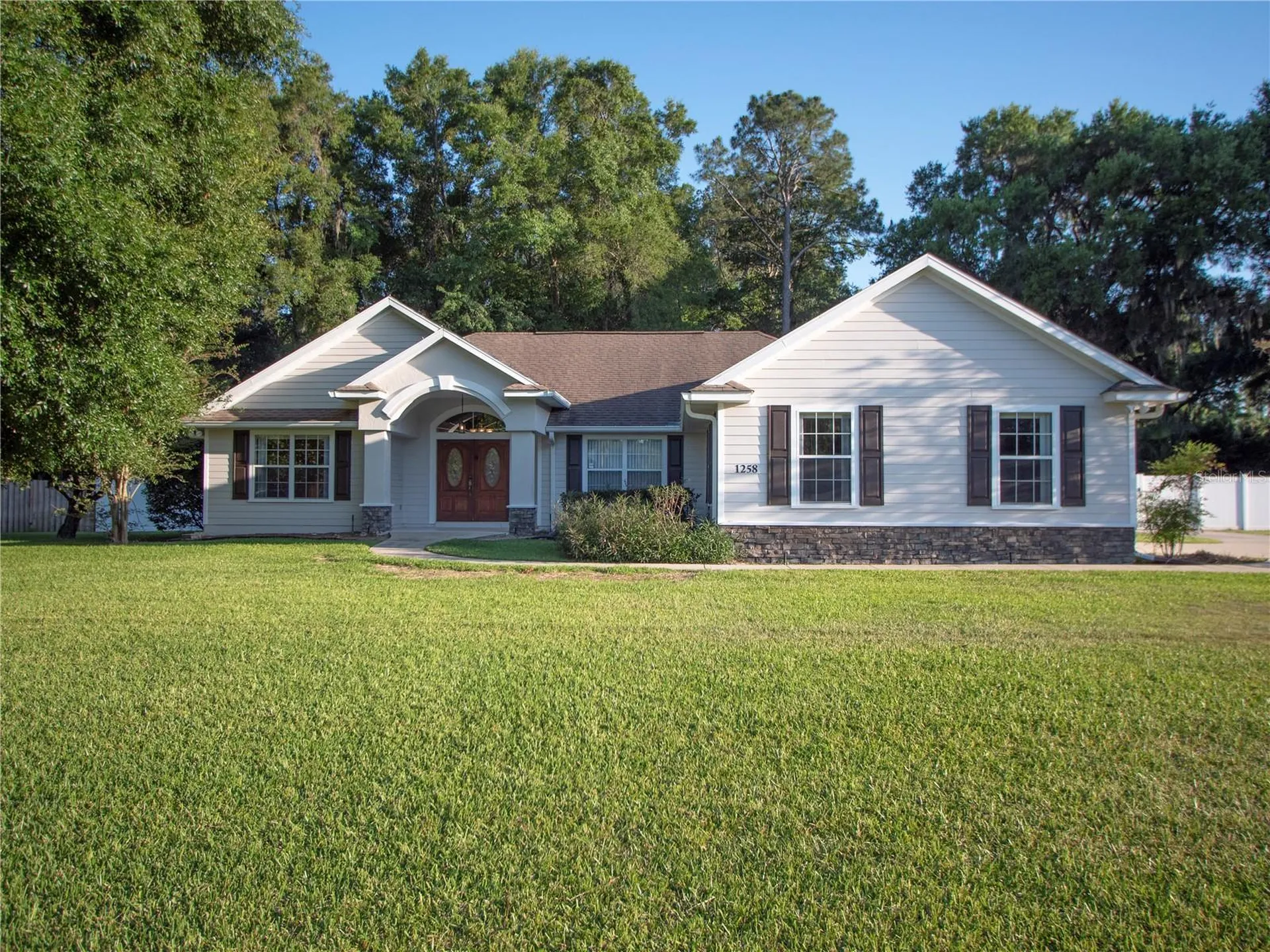 1258 NE 51st Loop Ocala FL 34479