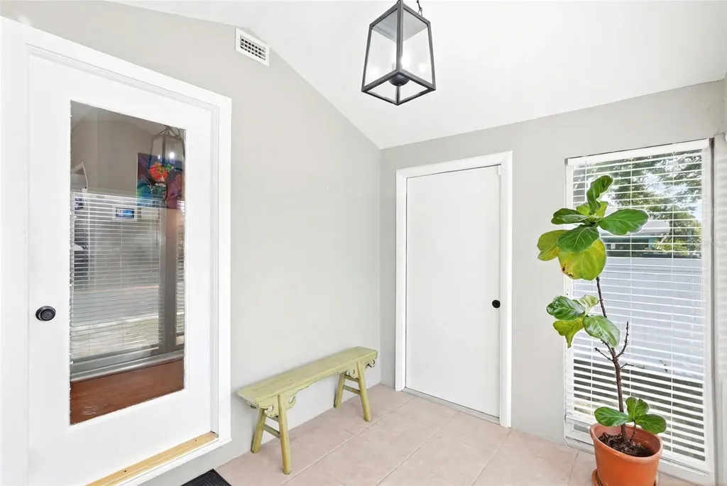 3220 16th Street N St Petersburg FL 33704