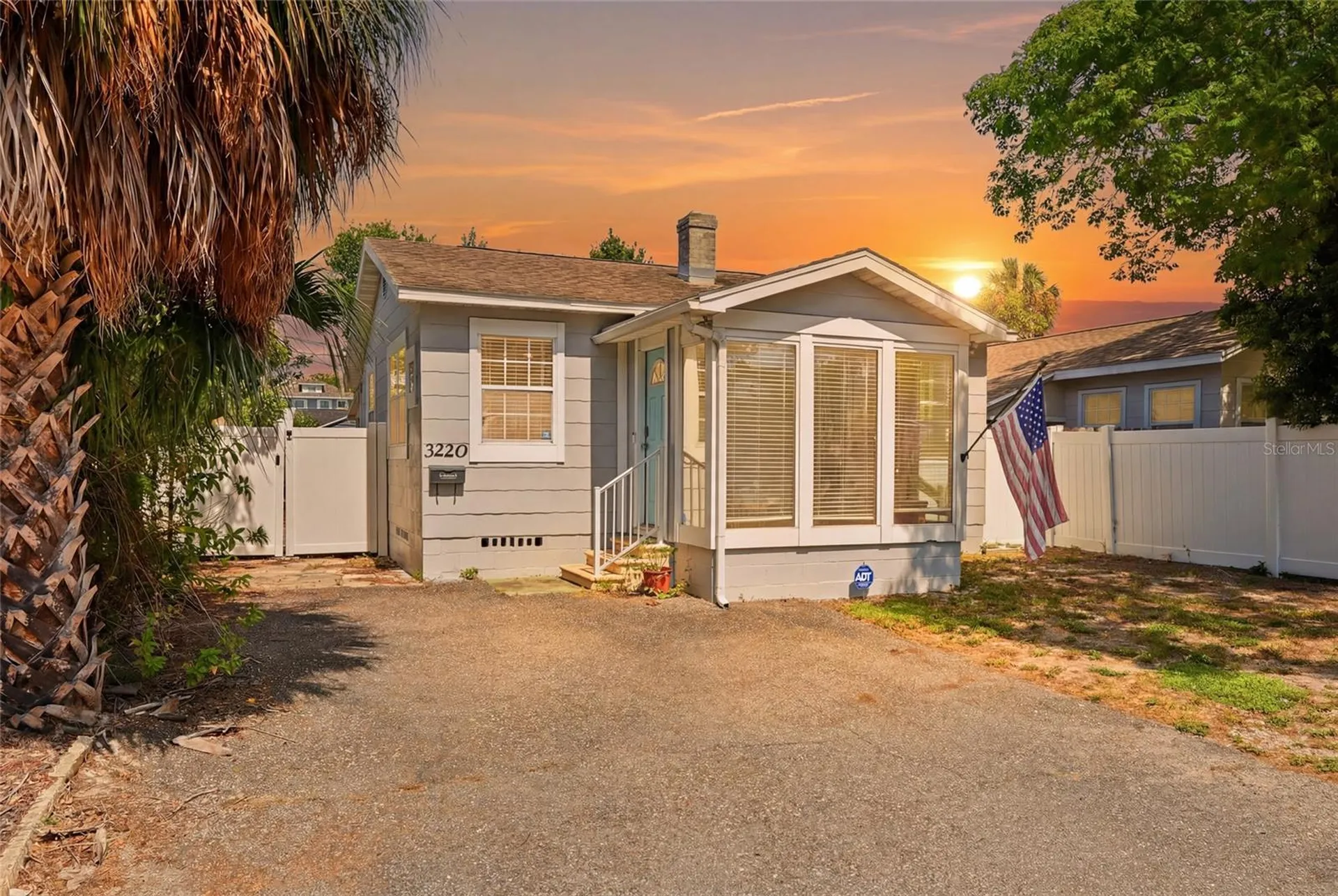 3220 16th Street N St Petersburg FL 33704
