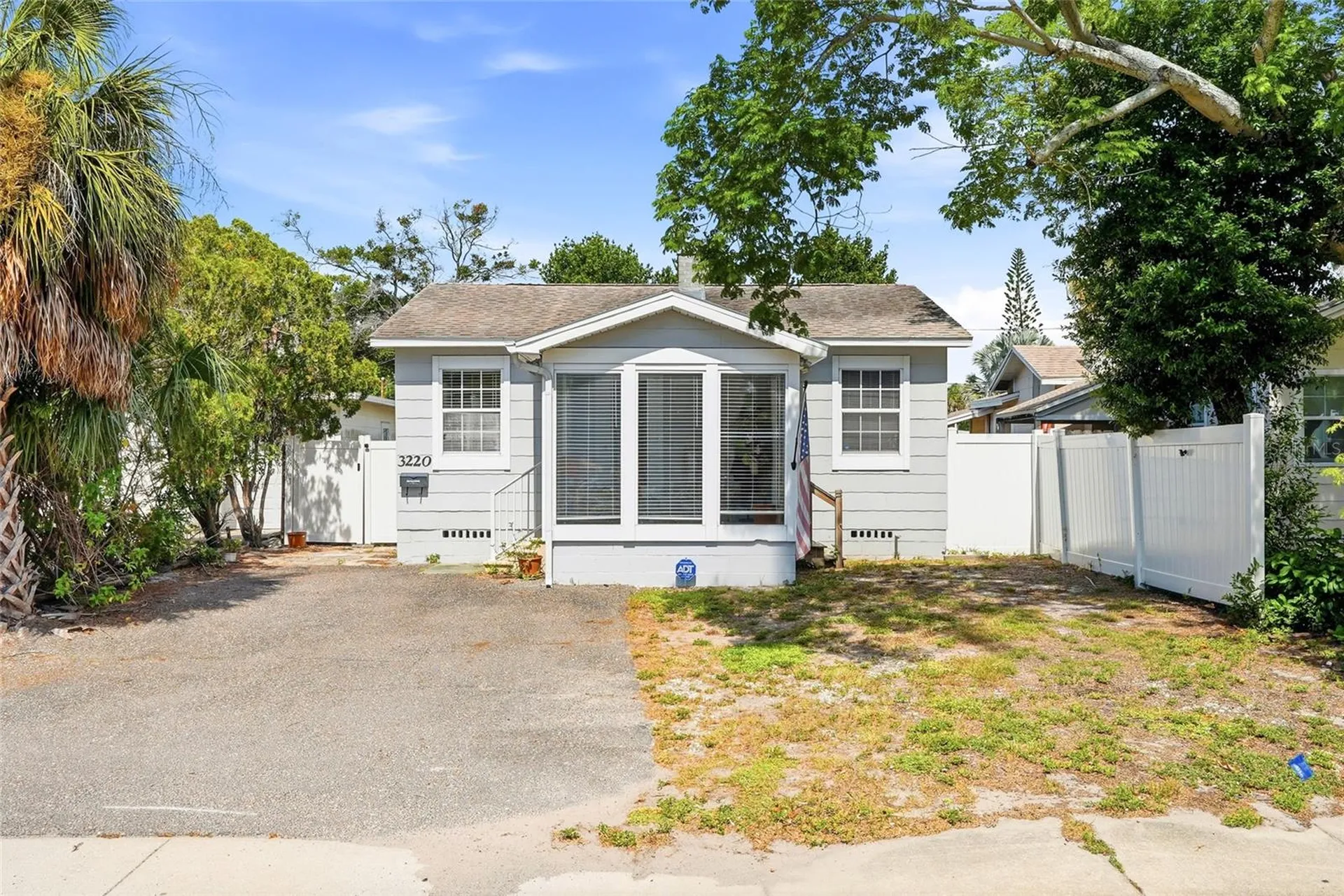 3220 16th Street N St Petersburg FL 33704