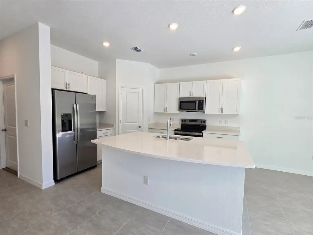 2073 Hallier Cove Wesley Chapel FL 33543
