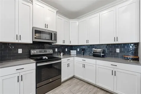 8954 Fluffy Lie Court Davenport FL 33896